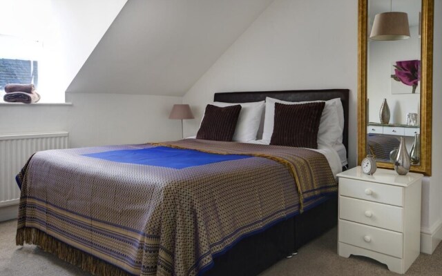 Licatas Apartment Cotswolds Sleeps 6
