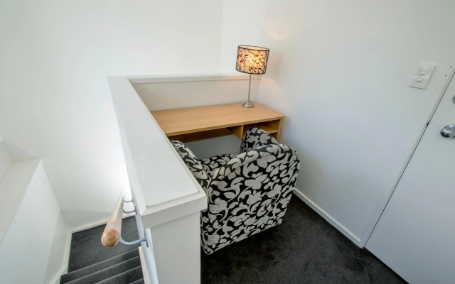 Crown on Cintra Lane Serviced Apartments