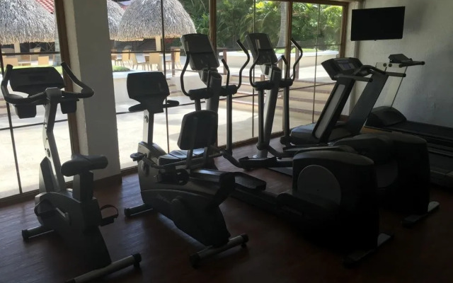 Coronado Golf & Beach Resort