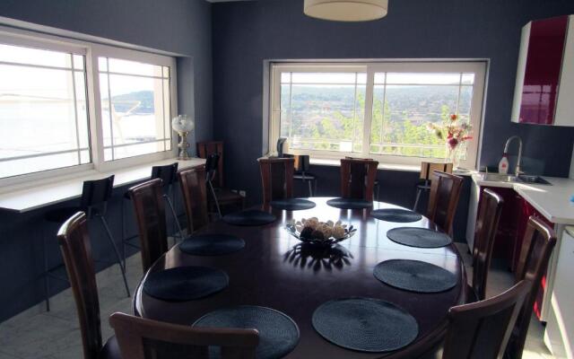 Poseidon Apartments & Villas By The Sea