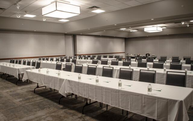 Holiday Inn Fargo by IHG