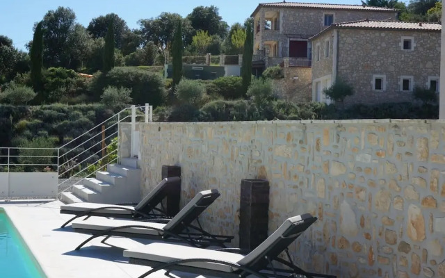 Magnificent Villa in Saint-ambroix With Private Pool