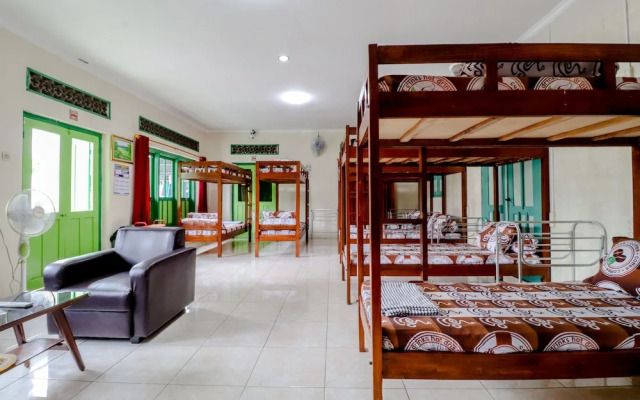 Bahagia Sederhana Home Stay - Hostel