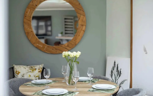 Beachfront Villa Sea Breeze ,hout Bay