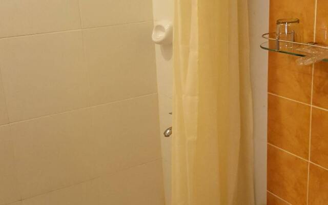 M Suites Hotel