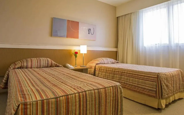 Astron Hotel Bauru by Nobile