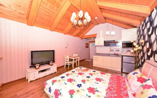 Geojedo Birds Hill Pension