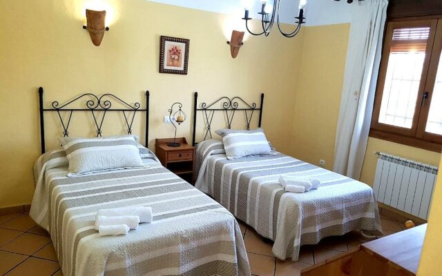 House With 6 Bedrooms in Vélez-rubio, With Wonderful Mountain View, Private Pool, Enclosed Garden