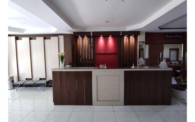 Hotel O Wisma Syariah Lahundape – Lobby – Kendari