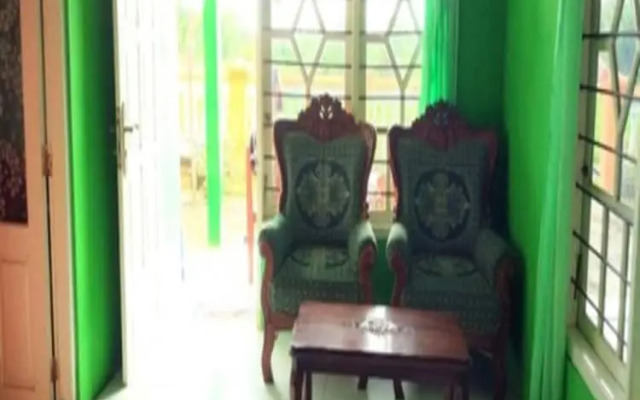 Anggun Homestay - Hostel