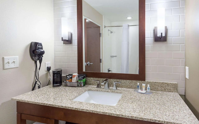 Comfort Inn & Suites Zachary