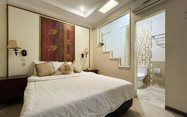 RedDoorz Plus @ Jalan Dharmawangsa