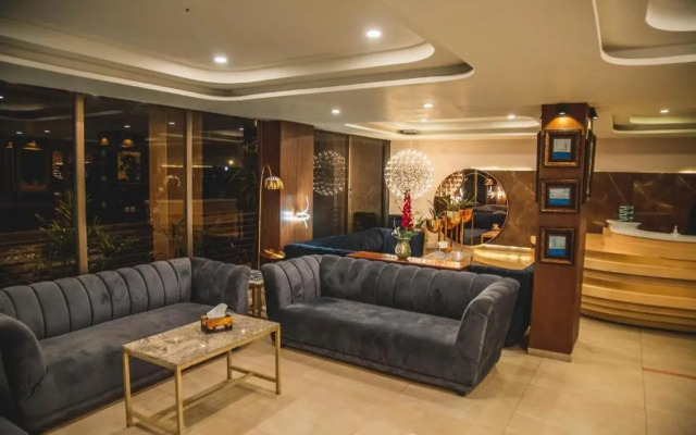 Shelton's Ambassador