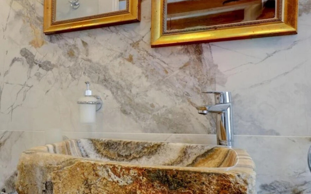 Deluxe Penthouse in a Unesco Protected Area - 5
