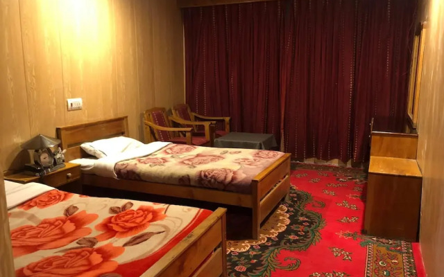 Hotel Riveria