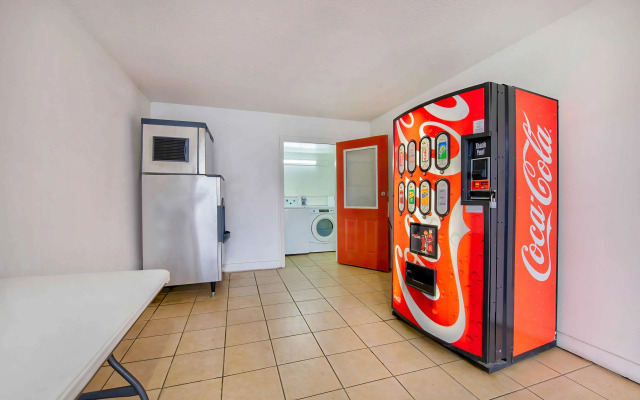 America's Comfort Lodge