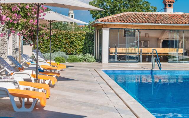 Stunning Villa in Kringa With Swimming Pool