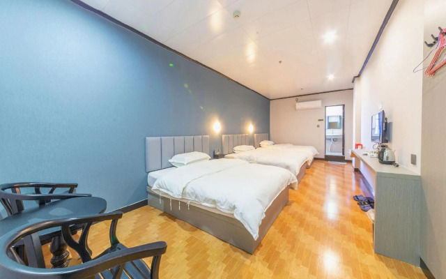 Xinjiafeng Apartment