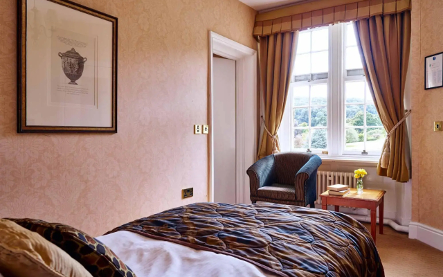 Dumbleton Hall Hotel