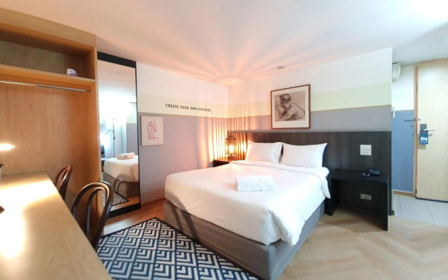 Sathorn Terrace Apartment