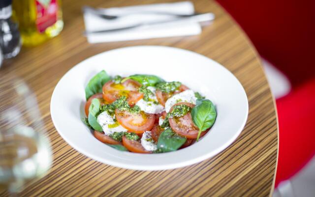 Holiday Inn Express Utrecht - Papendorp by IHG