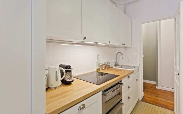 Bright and Spacious Apartment Near Bastille