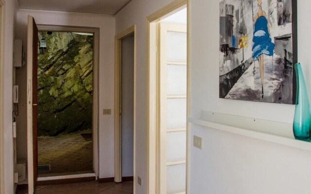 Altido House on the Lake Shore