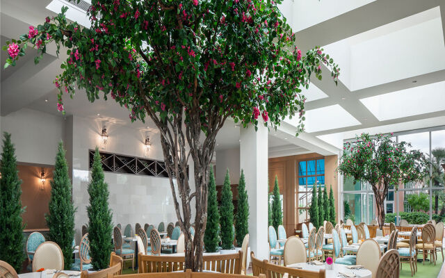 Moody Gardens Hotel, Spa and Convention Center