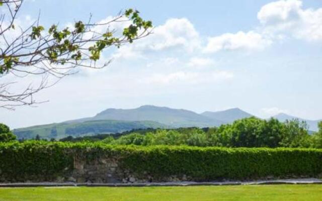 Garreg Wen Isaf Bach