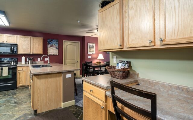 First Tracks 4204 2 Bedroom Condo