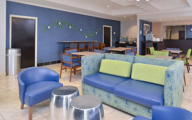 Holiday Inn Express San Antonio South