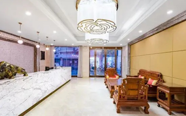 Bo'ai Junhuai Shangpin Hotel