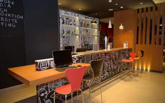 Ibis Guaratinguetá Aparecida