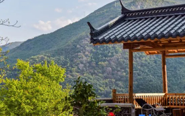 Bagua Town · Shi Yue Yashe Lune Villa Healing Courtyard Hotel (Jizu Mountain) – Outside – Dali
