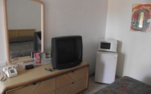 SunDeck Motel & Apartments