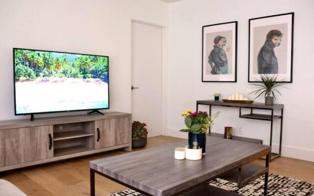 Heart Of West Hollywood Modern Suite 2 Bedroom 2 Bath