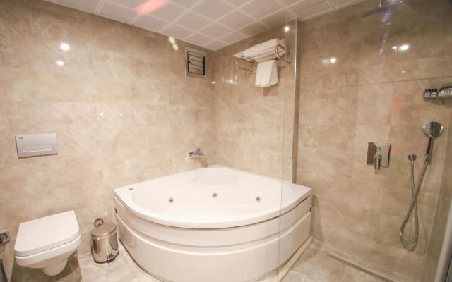 Aymira Hotel & Spa