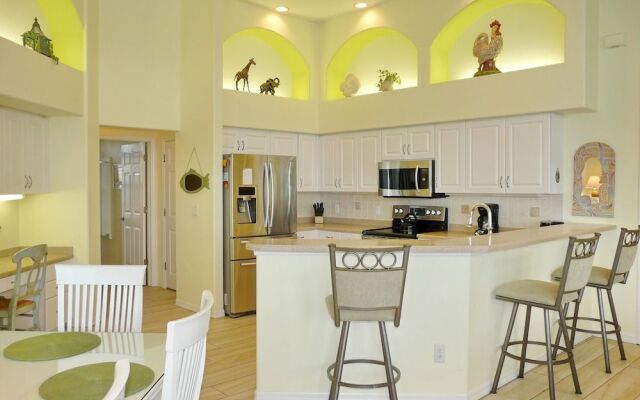 Waterfront Home With Views, Pool and Walk to Beach