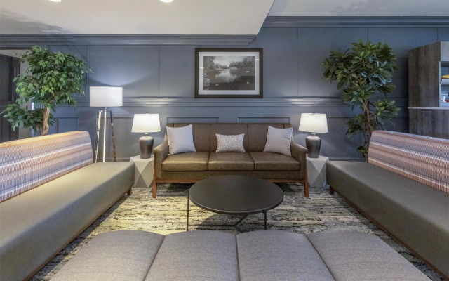 Hotel Dawson Creek, SureStay Collection by Best Western