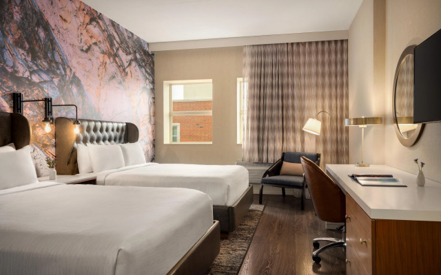 Hotel Indigo Naperville Riverwalk by IHG