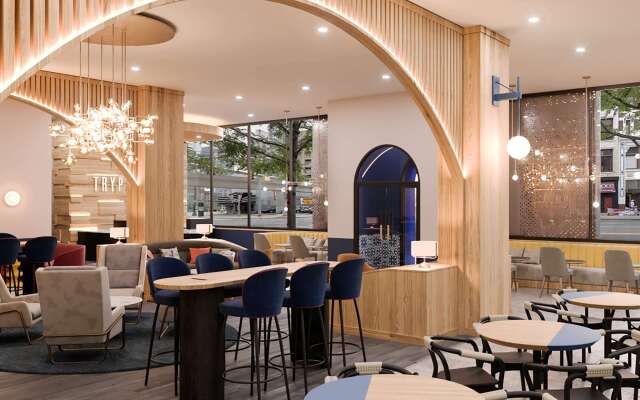 TRYP by Wyndham Orlando