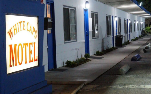 White Caps Motel