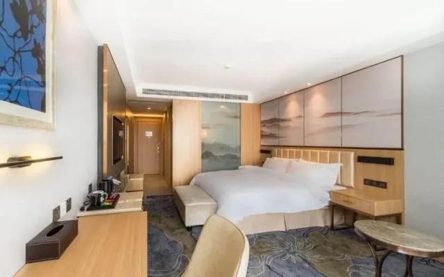 Metropolo Wuhan Optics Valley Convention & Exhibition Center Hotel