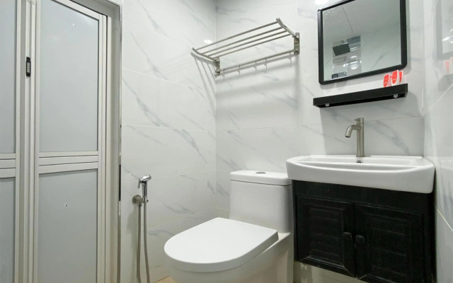 Super OYO 90039 Coop Hotel Kangar