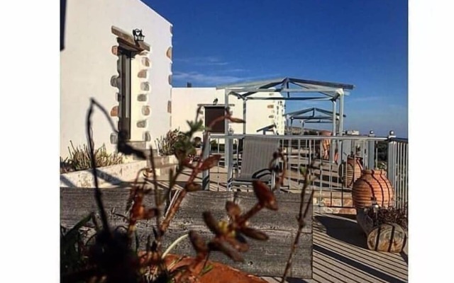 Traditional Apartments Madares