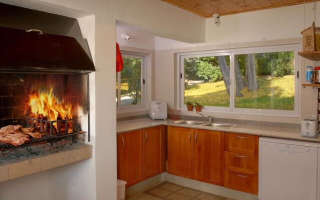4Bed4.5Bath House Great Lake Views HV3