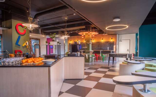 Kyriad Prestige Lyon Est - Saint Priest Eurexpo Hotel and Spa