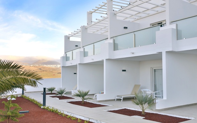 Aequora Lanzarote Suites