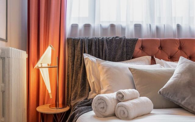 Holt - The Great Gatsby