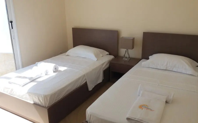 Sandy Beach Apartment 15